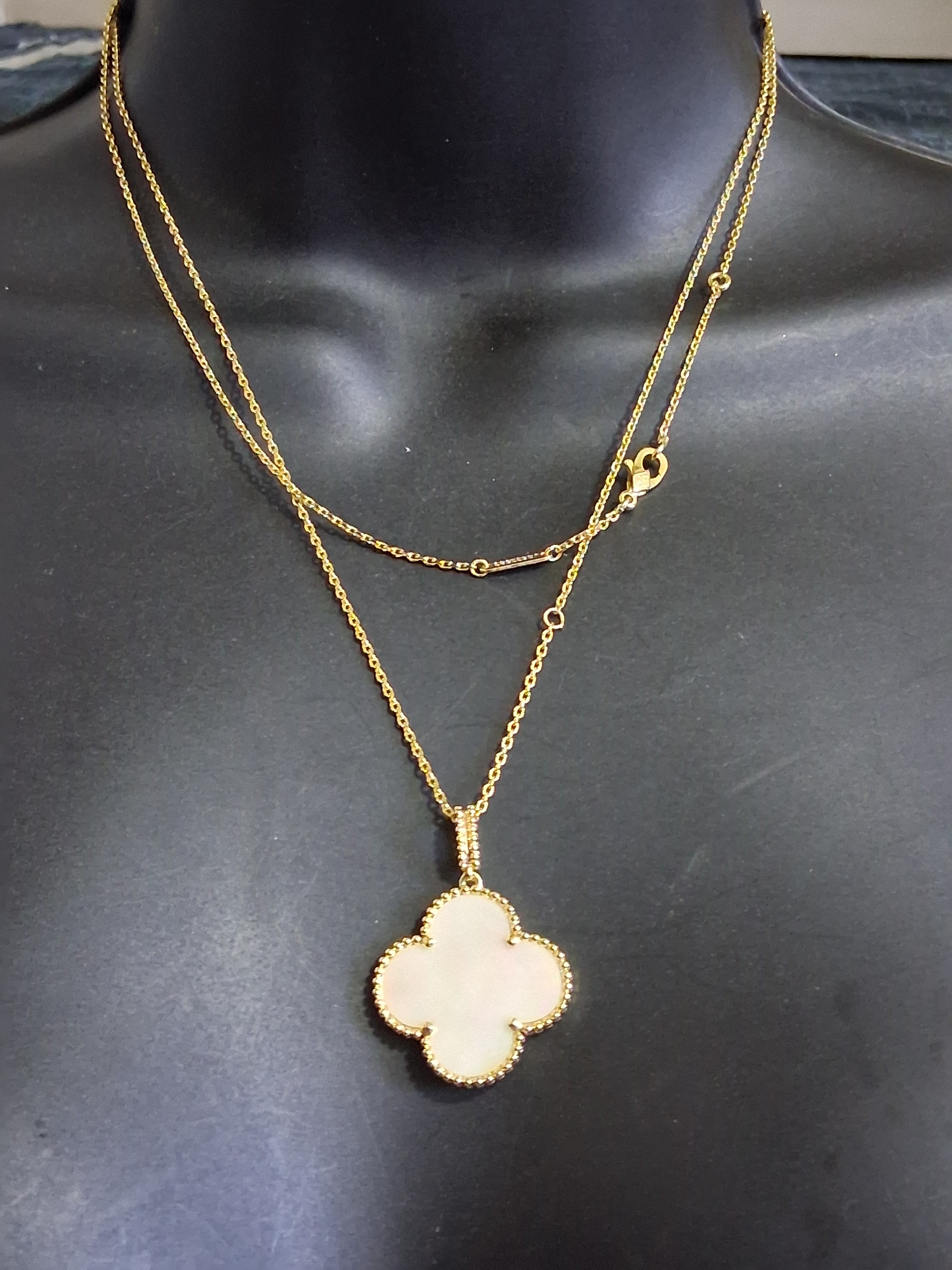 Fashion Jewelry Gold Tone Layered Long Necklace With White Clover Pendant Mop